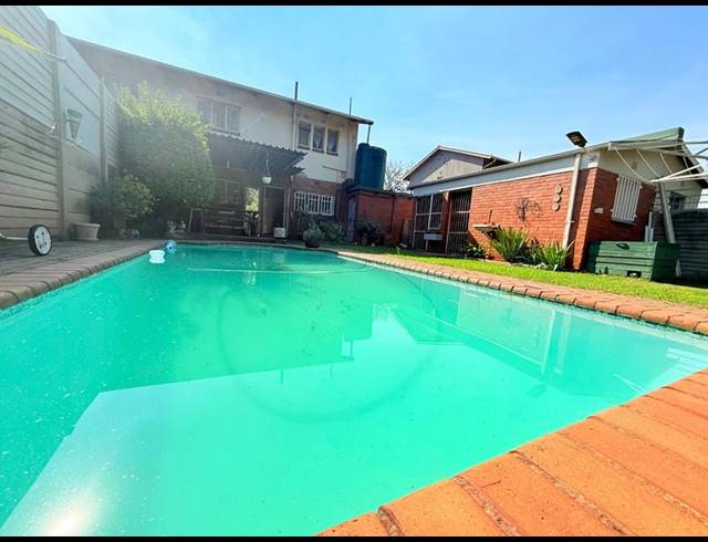 3 BEDROOM HOUSE FOR SALE IN VANDERBIJLPARK CW 1